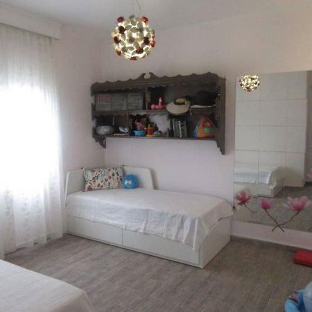 Pefkohori Apart. Near The Beach With Indor Parking And Yard Εξωτερικό φωτογραφία