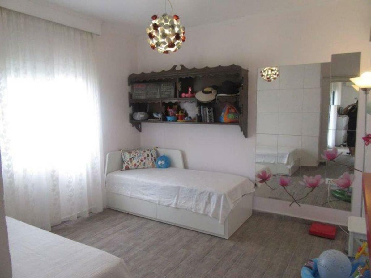 Pefkohori Apart. Near The Beach With Indor Parking And Yard Εξωτερικό φωτογραφία