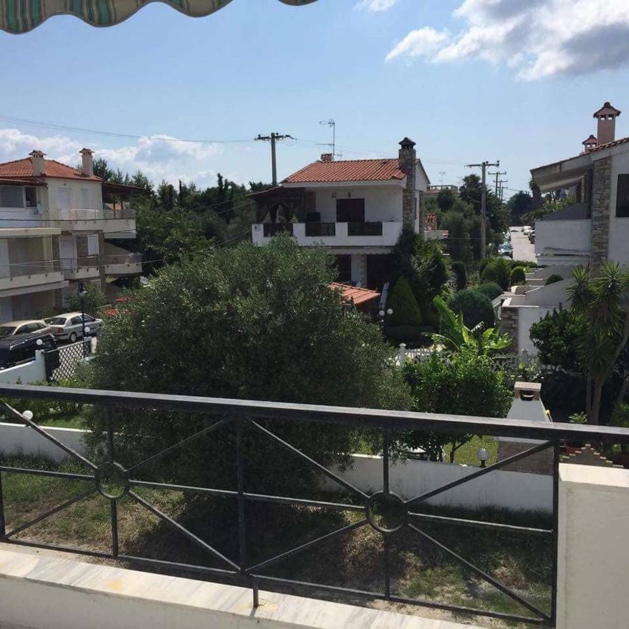 Pefkohori Apart. Near The Beach With Indor Parking And Yard Εξωτερικό φωτογραφία